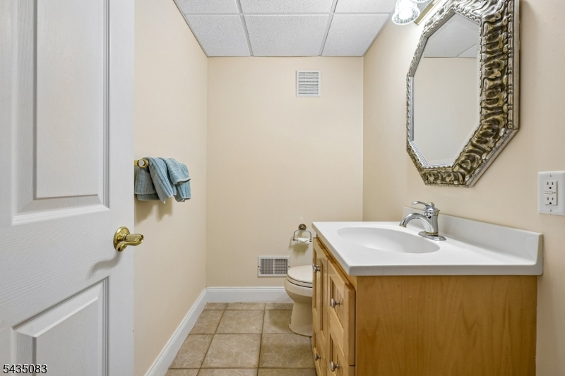 63 Emily Road Bernards, NJ 07931 - Photo 36 of 40