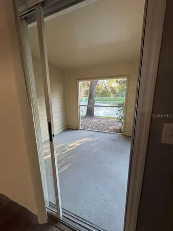 a view of empty room with window