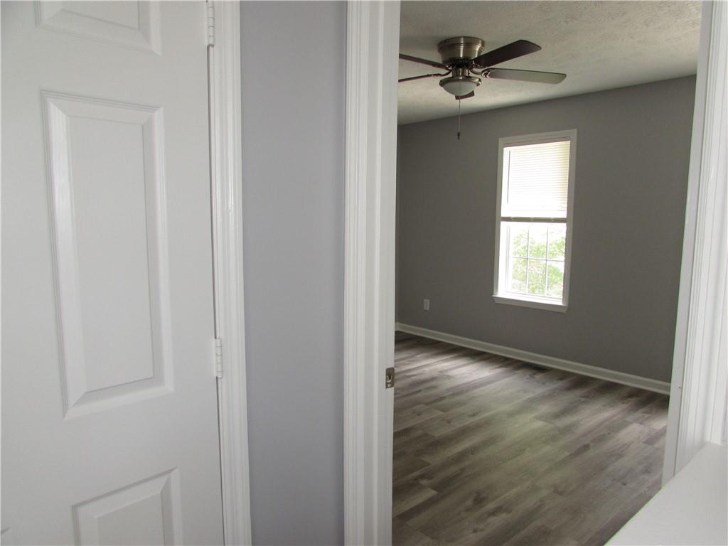 835 Heritage Valley Road Norcross, GA 30093 - Photo 31 of 34 an empty room that has a window in it