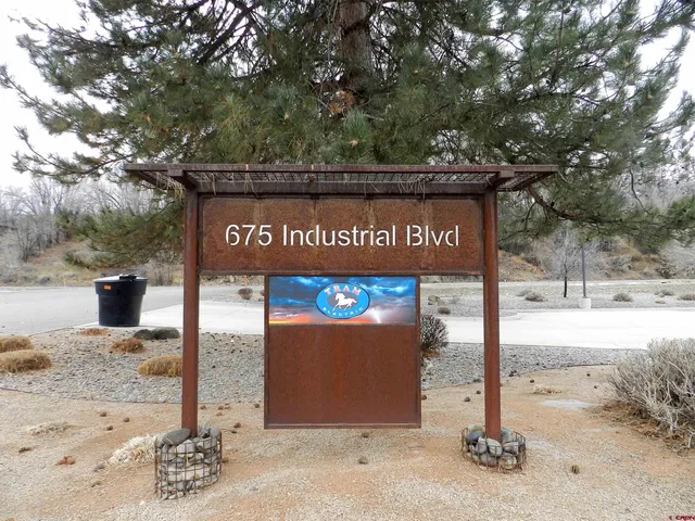 $3,150 | 675 Industrial Boulevard, Unit 103 AND GARAGE, Delta, CO 81416