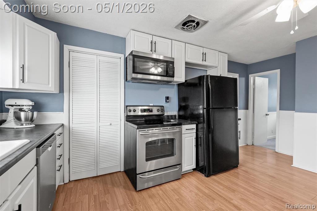 2875 Longview Avenue Rochester Hills, MI 48307 - Photo 6 of 25 Gallery Image 6