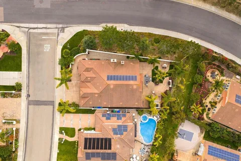 $2,350,000 | 8031 Sitio Caucho, Carlsbad, CA 92009