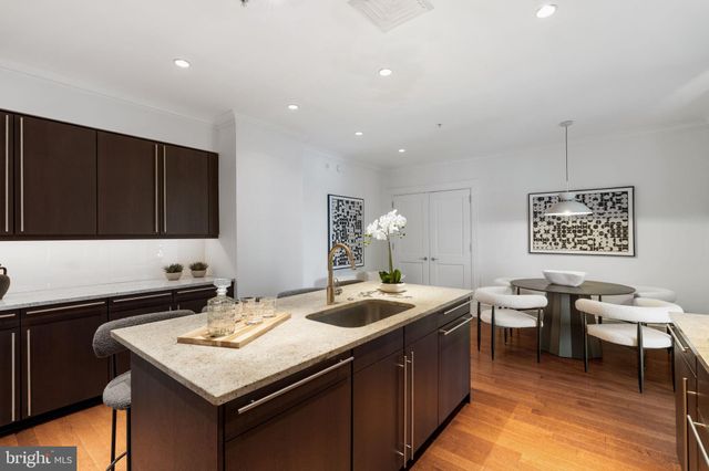 $2,495,000 | 130 South 18th Street, Unit 2502, Philadelphia, PA 19103