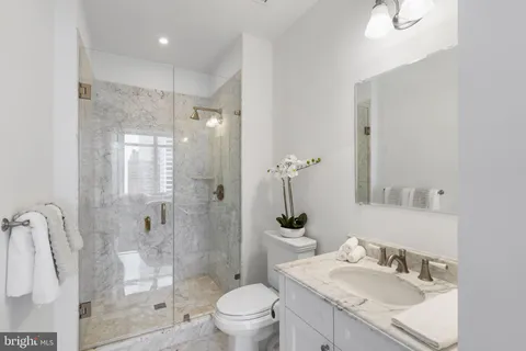 $2,495,000 | 130 South 18th Street, Unit 2502, Philadelphia, PA 19103