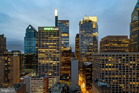 $2,495,000 | 130 South 18th Street, Unit 2502, Philadelphia, PA 19103