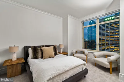 $2,495,000 | 130 South 18th Street, Unit 2502, Philadelphia, PA 19103