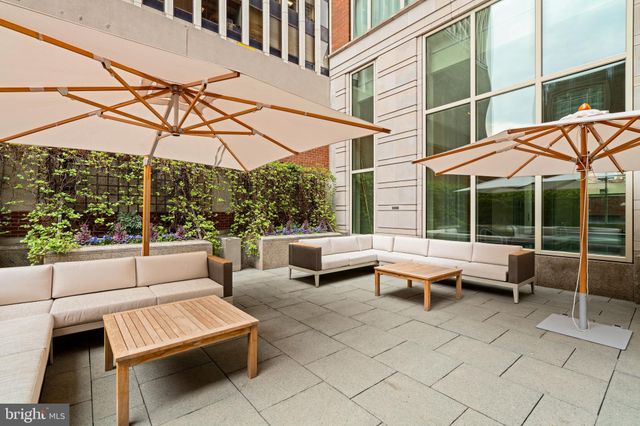 $2,495,000 | 130 South 18th Street, Unit 2502, Philadelphia, PA 19103