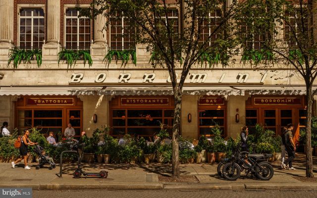 $2,495,000 | 130 South 18th Street, Unit 2502, Philadelphia, PA 19103