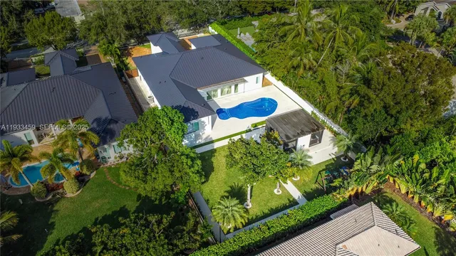 $15,000 | 7780 Southwest 110th Street, Pinecrest, FL 33156