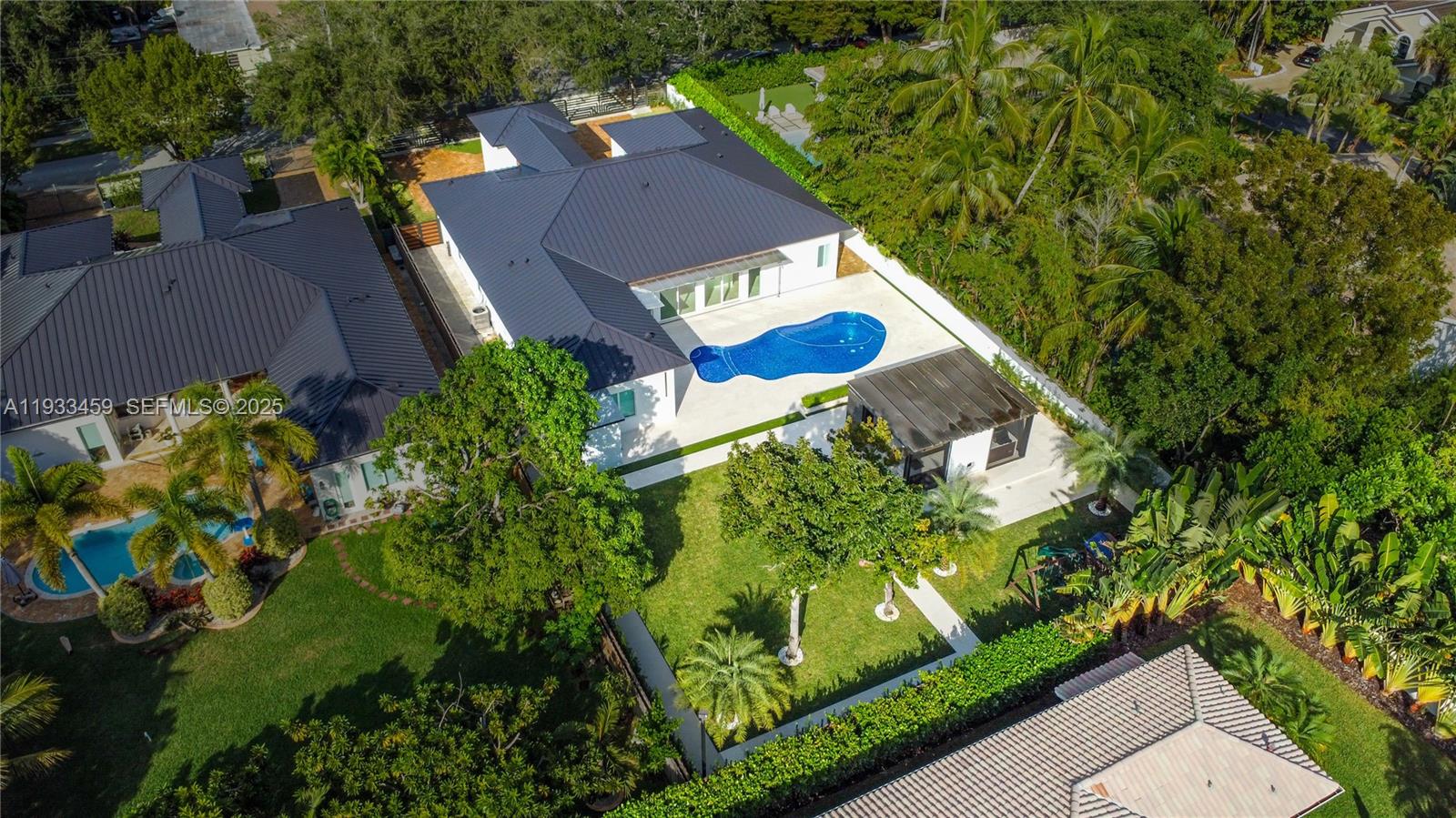 7780 Southwest 110th Street Pinecrest, FL 33156 - Photo 11 of 45