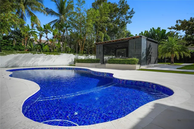 $15,000 | 7780 Southwest 110th Street, Pinecrest, FL 33156