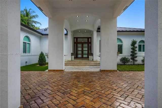 $15,000 | 7780 Southwest 110th Street, Pinecrest, FL 33156