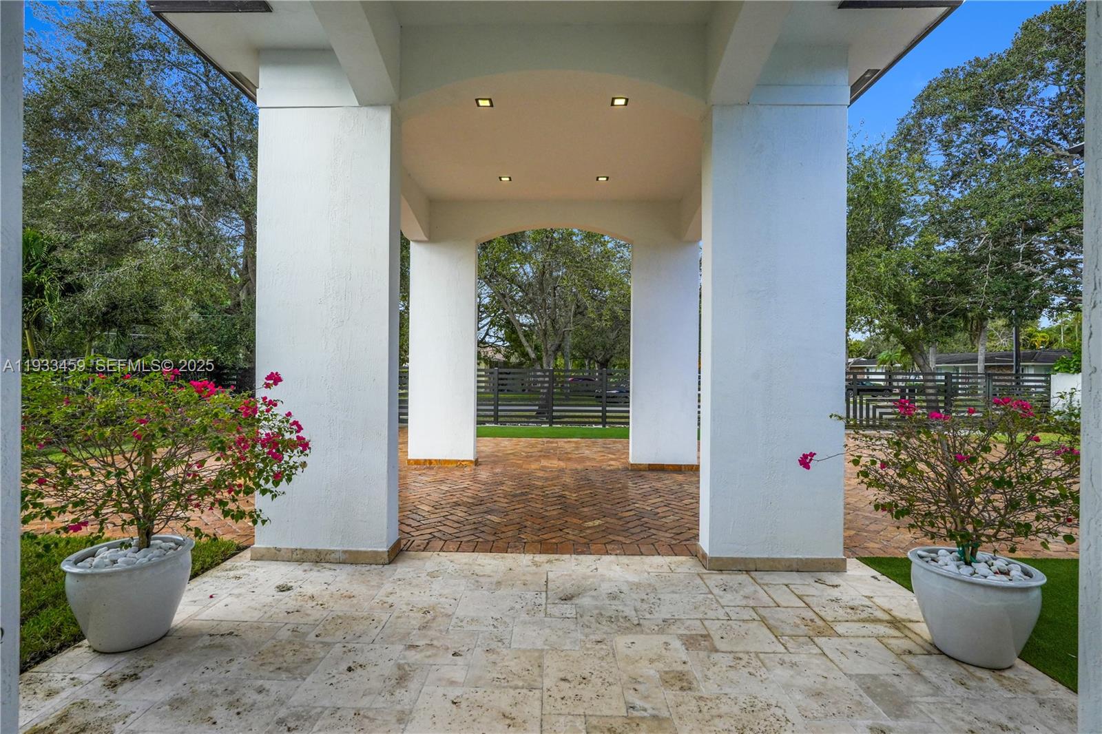 7780 Southwest 110th Street Pinecrest, FL 33156 - Photo 5 of 45