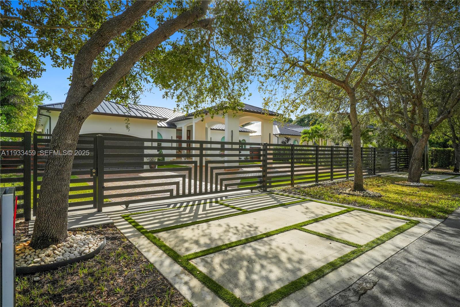 7780 Southwest 110th Street Pinecrest, FL 33156 - Photo 6 of 45