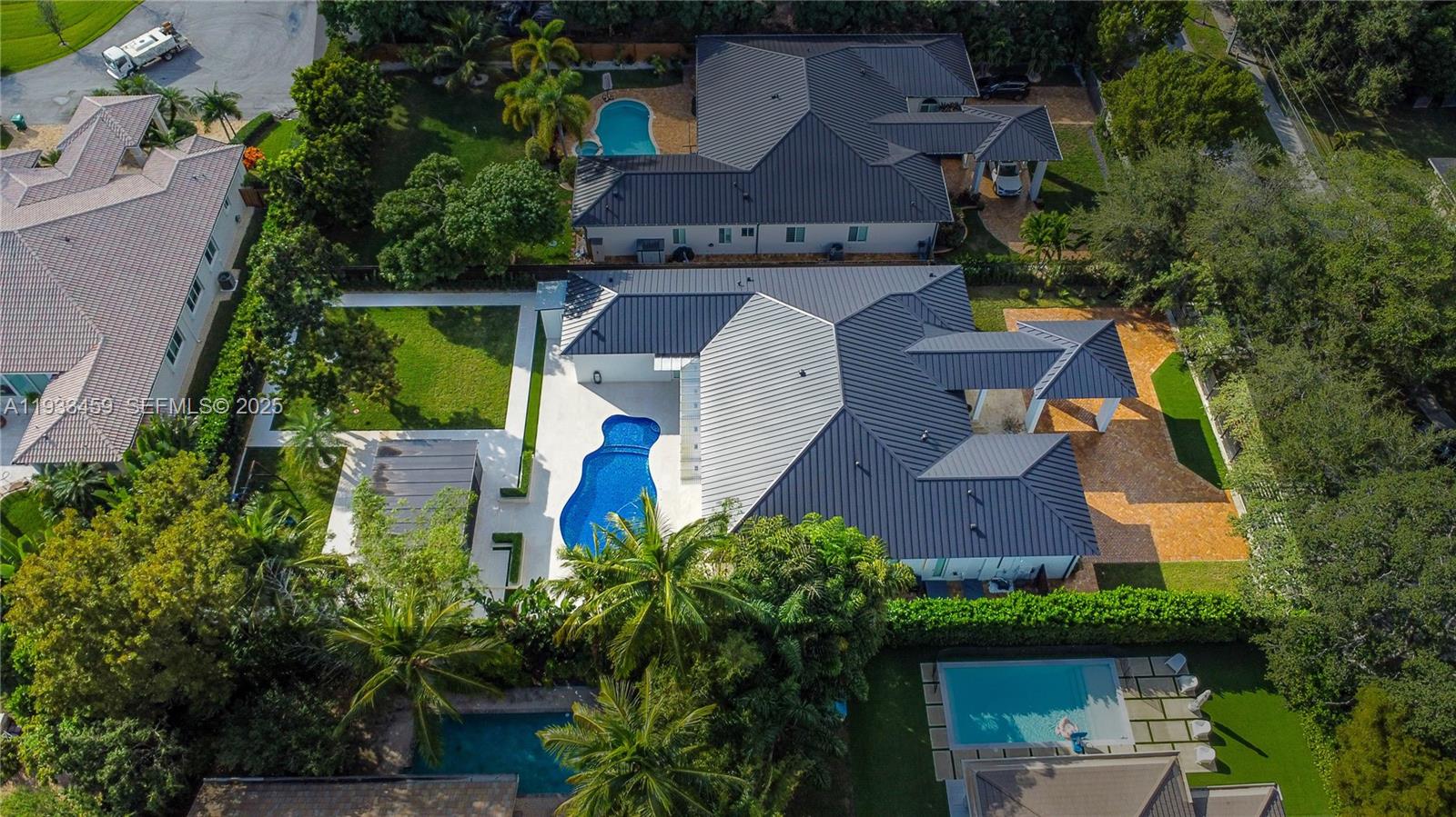 7780 Southwest 110th Street Pinecrest, FL 33156 - Photo 10 of 45