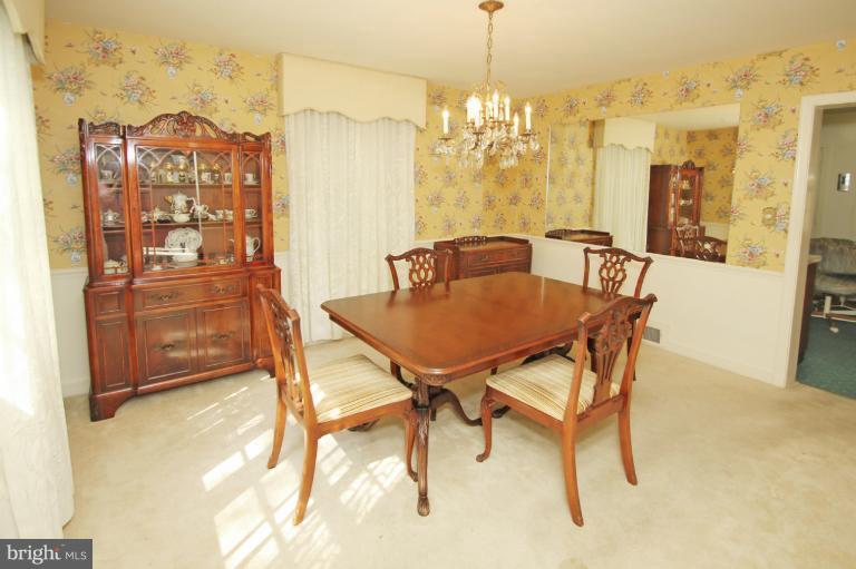 1505 Red Oak Drive Silver Spring, MD 20910 - Photo 8 of 27 Dining Room