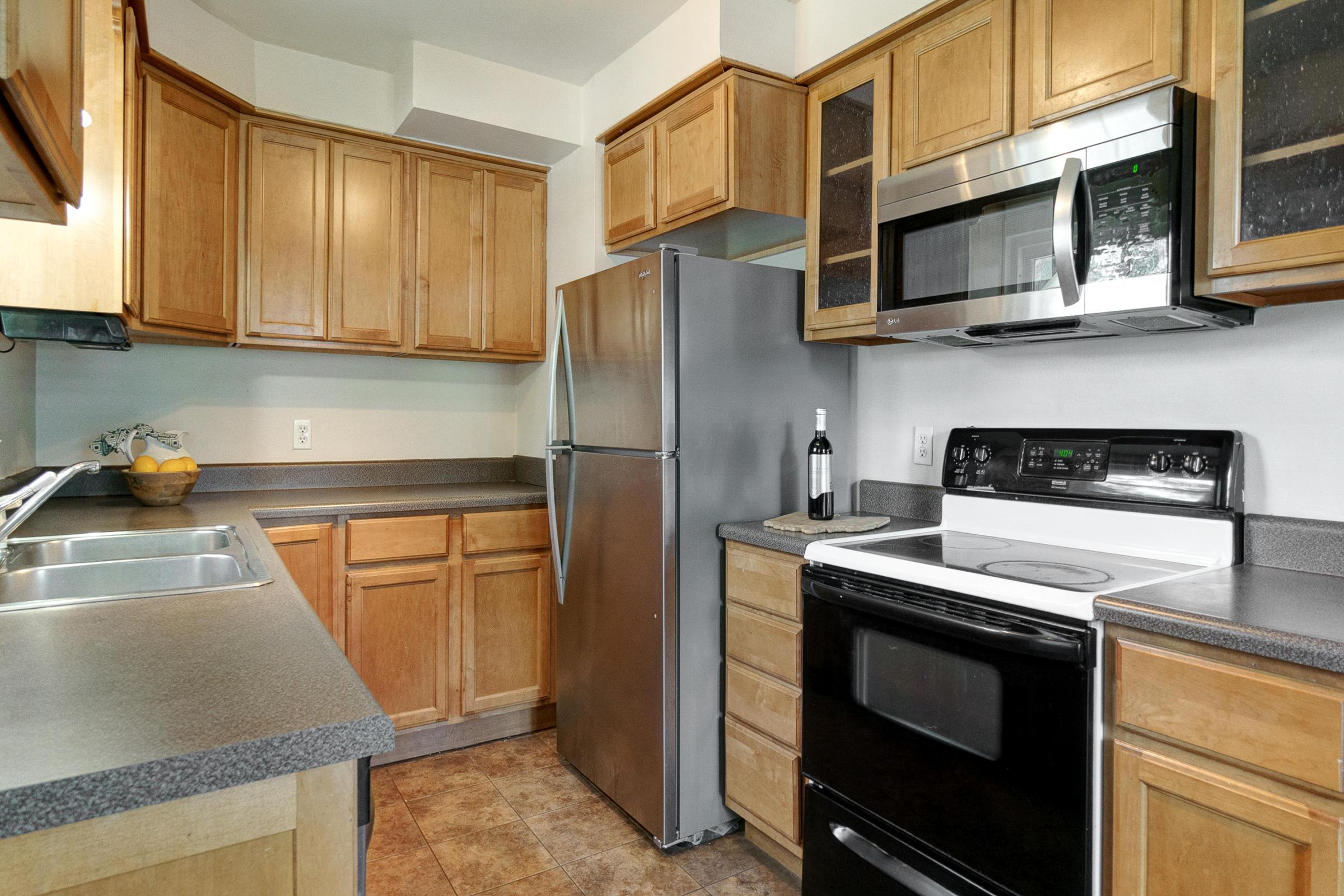 4280 Blythe Road Columbus, OH 43224 - Photo 8 of 25 Gallery Image 8