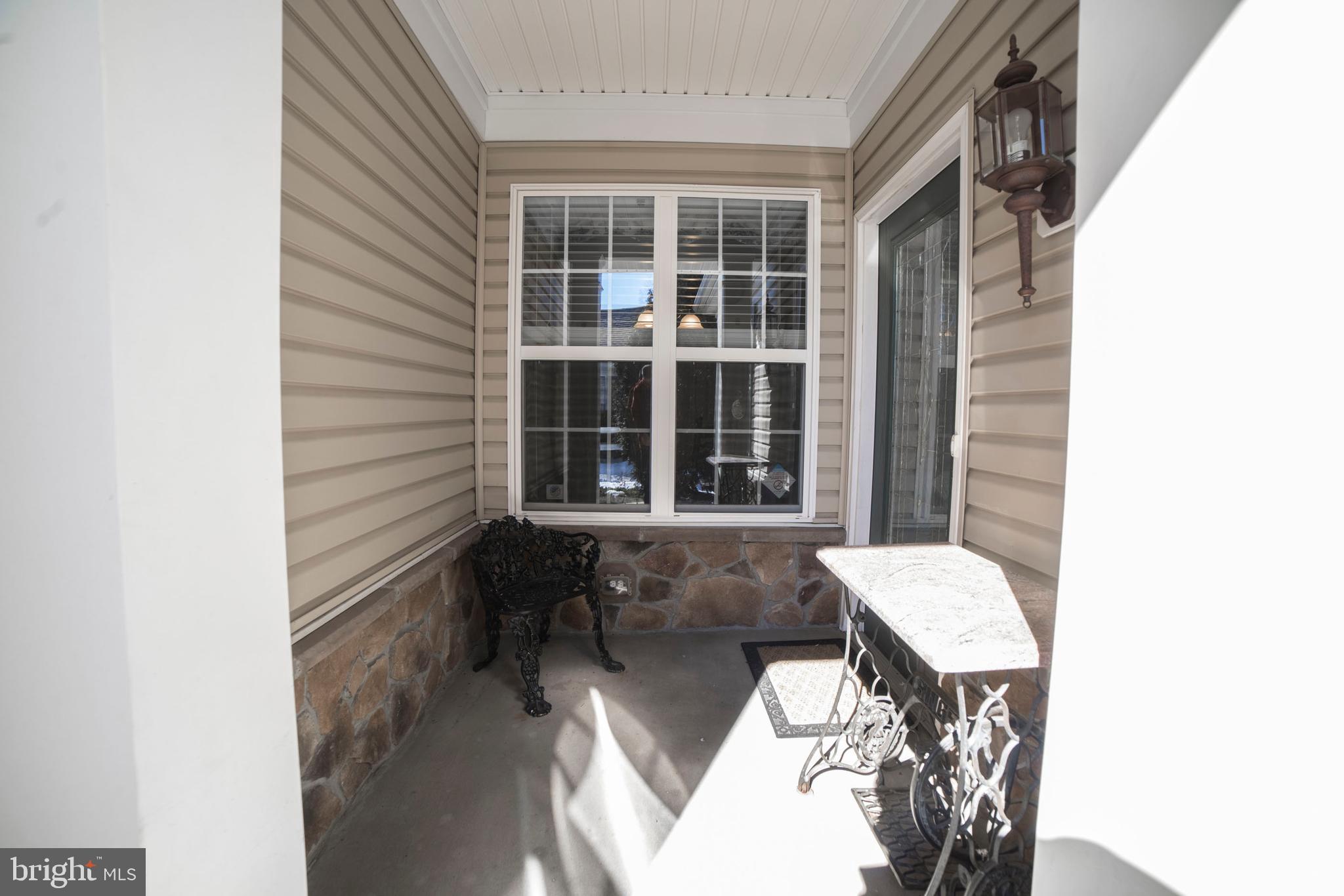 165 Sparrow Drive Hamilton, NJ 08690 - Photo 3 of 33