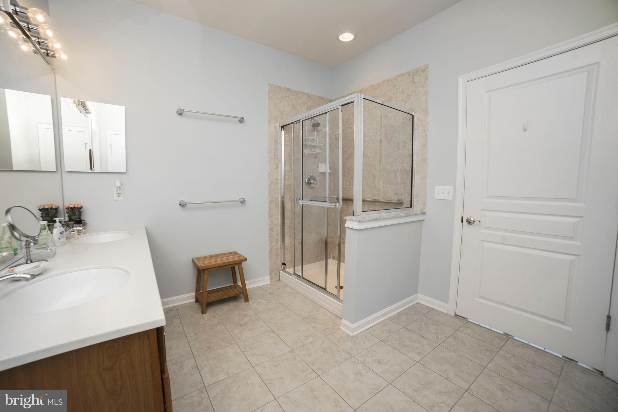 165 Sparrow Drive Hamilton, NJ 08690 - Photo 21 of 33