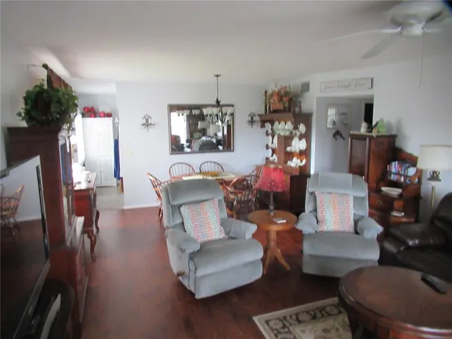 $1,500 | 2378 Ecuadorian Way, Unit 42, Clearwater, FL 33763