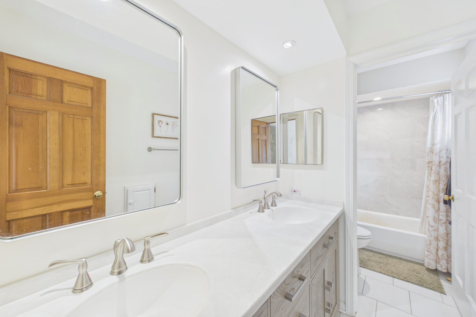 122 Deepwood Road Barrington Hills, IL 60010 - Photo 26 of 42 Gallery Image 26