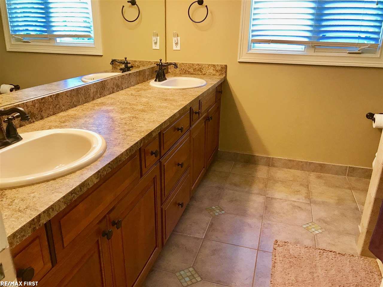 8705 Inverness Washington, MI 48095 - Photo 21 of 36 31324467-20.JPG