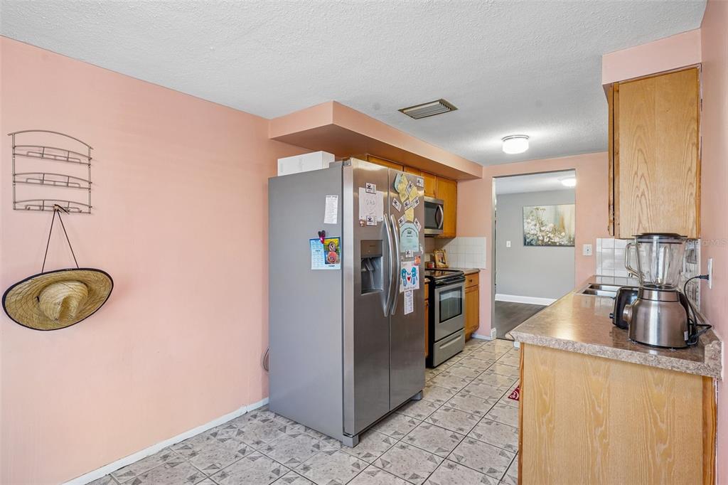 1133 Grand Boulevard Holiday, FL 34690 - Photo 7 of 35