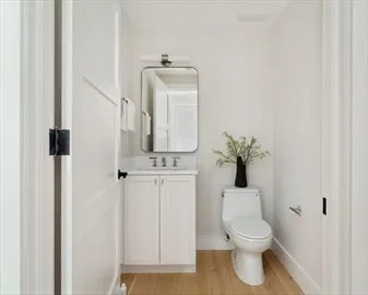 $4,250 | 20 Kinmonth Road, Unit 201, Newton, MA 02468