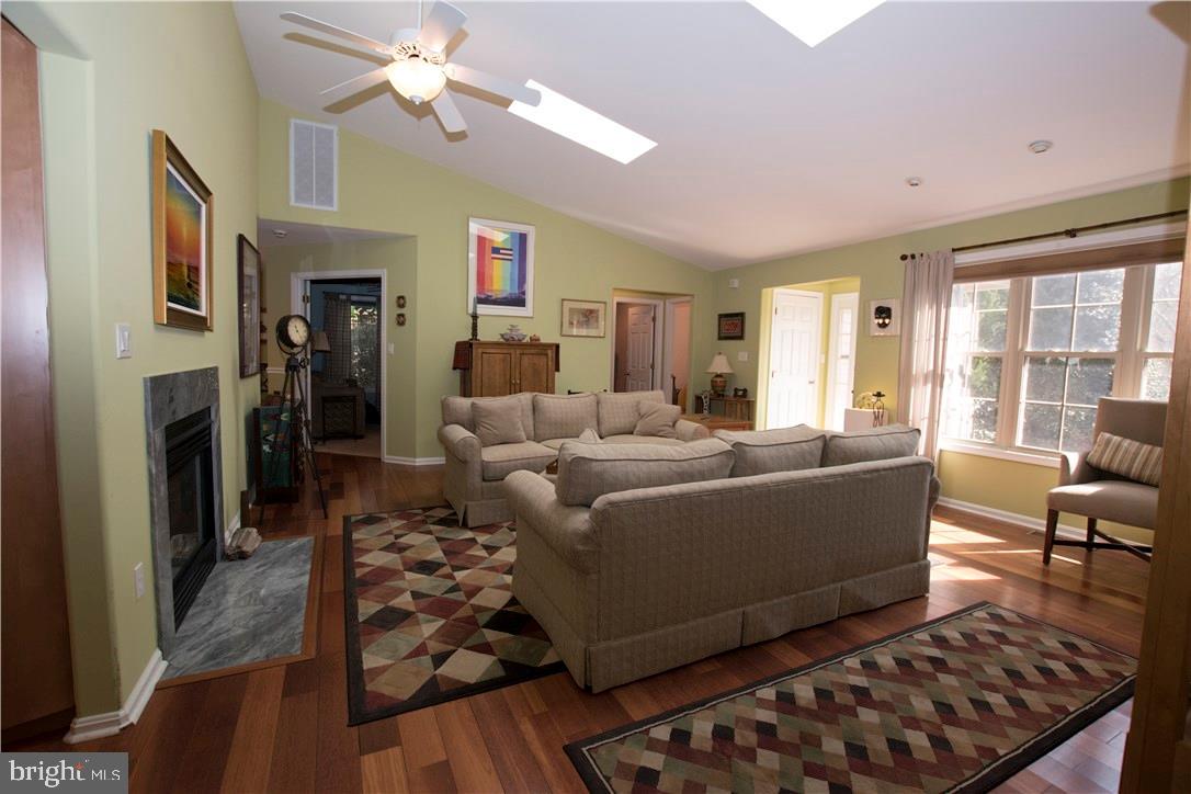 8 Sheffield Road Rehoboth Beach, DE 19971 - Photo 6 of 28 Gallery Image 6