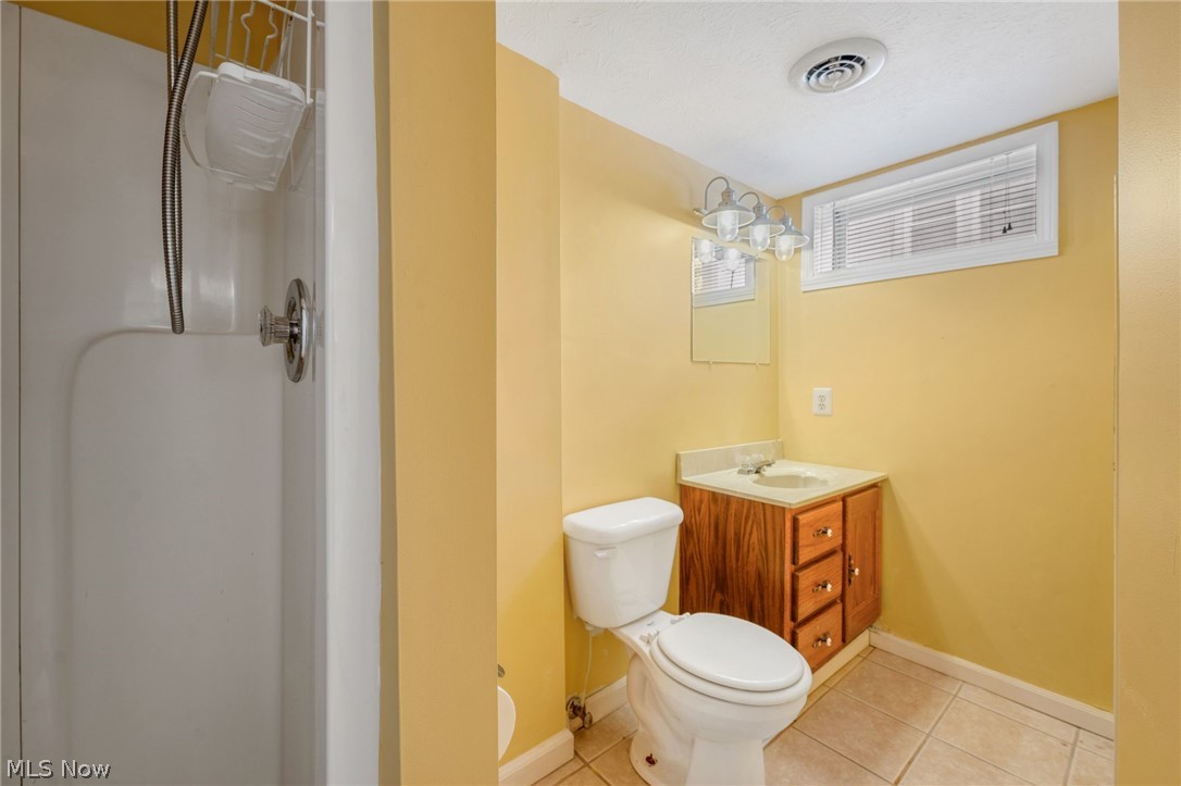 22656 Mastick Road Fairview Park, OH 44126 - Photo 35 of 45