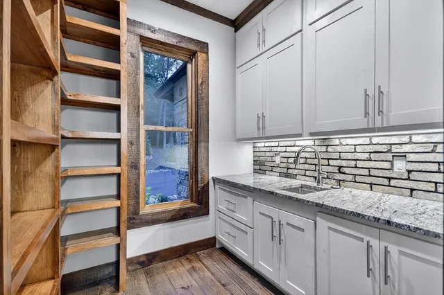 $2,900,000 | 101 Bennett Springs Court, Mineral Bluff, GA 30559