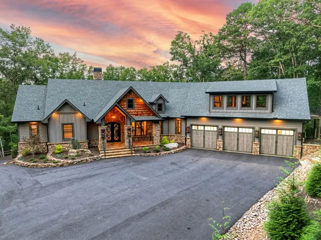 $2,900,000 | 101 Bennett Springs Court, Mineral Bluff, GA 30559