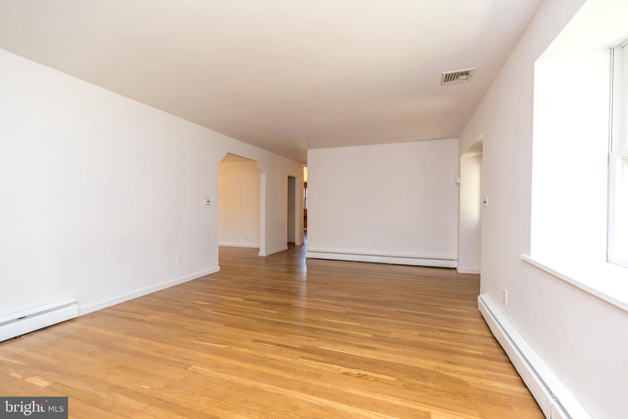 932 Croton Road Wayne, PA 19087 - Photo 5 of 32