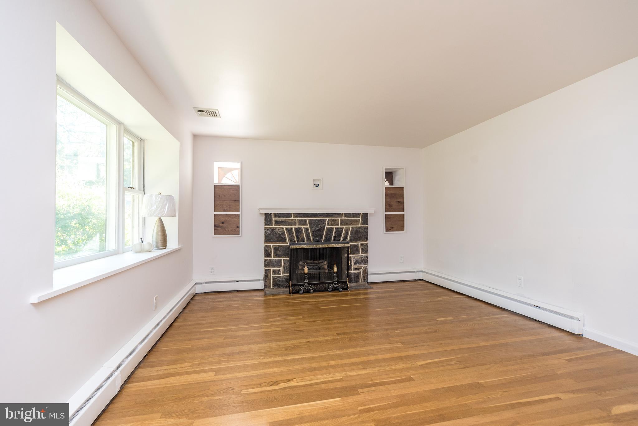 932 Croton Road Wayne, PA 19087 - Photo 6 of 32