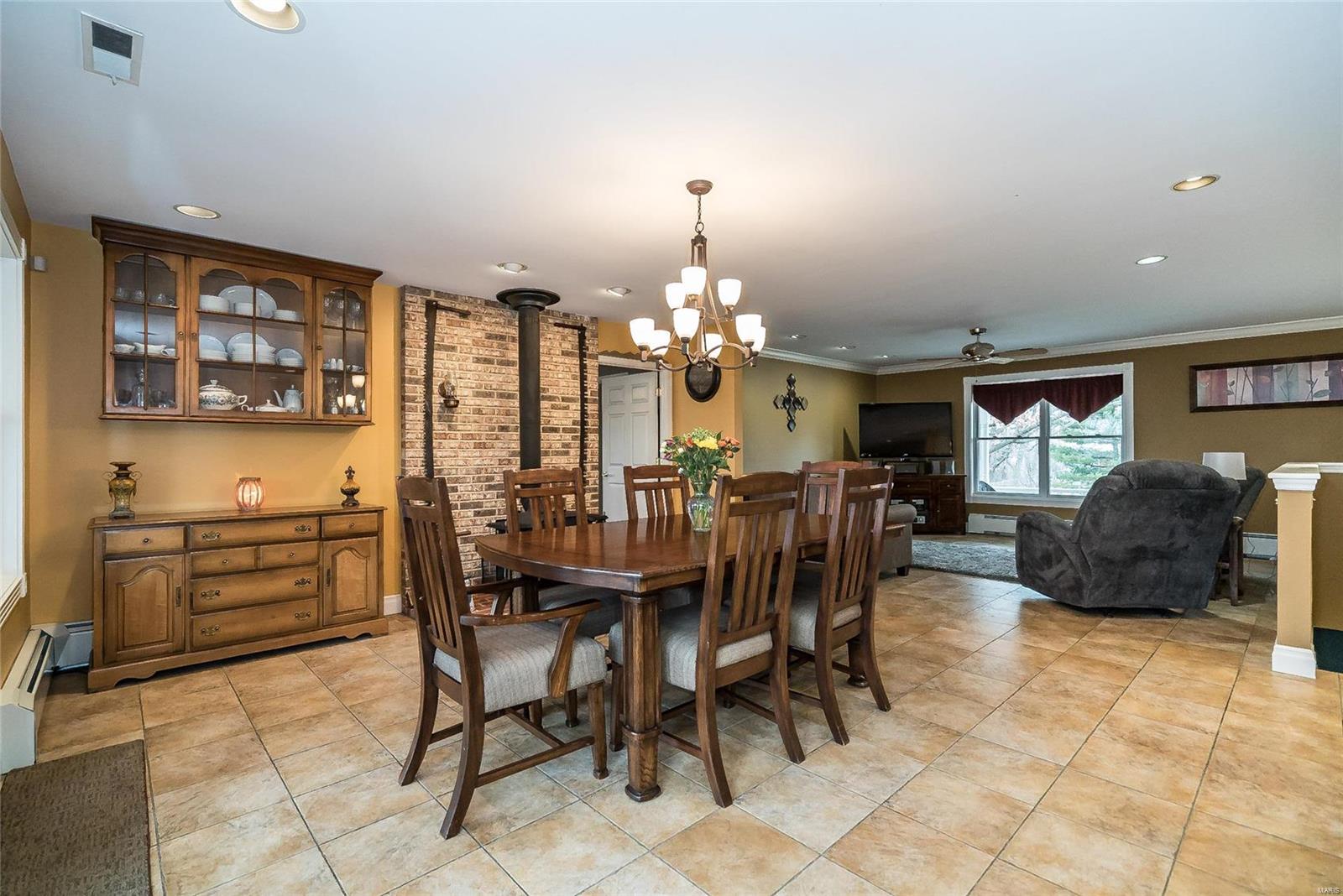 2900 Erb Road St. Louis, MO 63129 - Photo 22 of 88