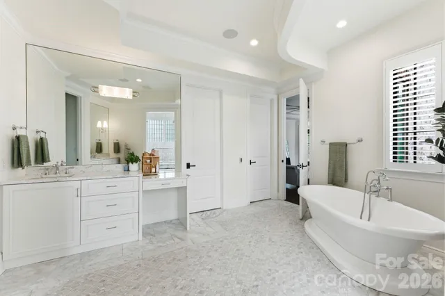 $2,730,000 | 16821 America Cup Road, Cornelius, NC 28031