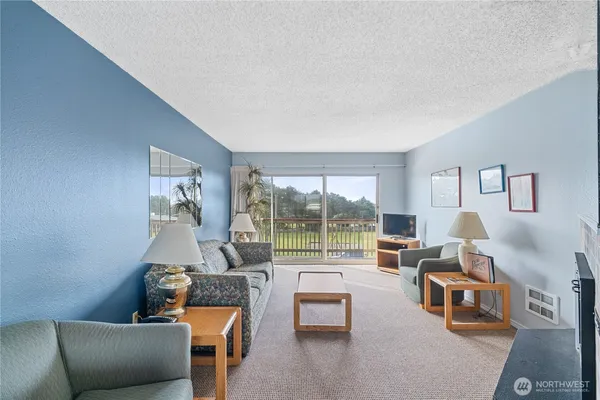 $40,000 | 615 Ocean Shores Boulevard Northwest, Unit 303, Ocean Shores, WA 98569