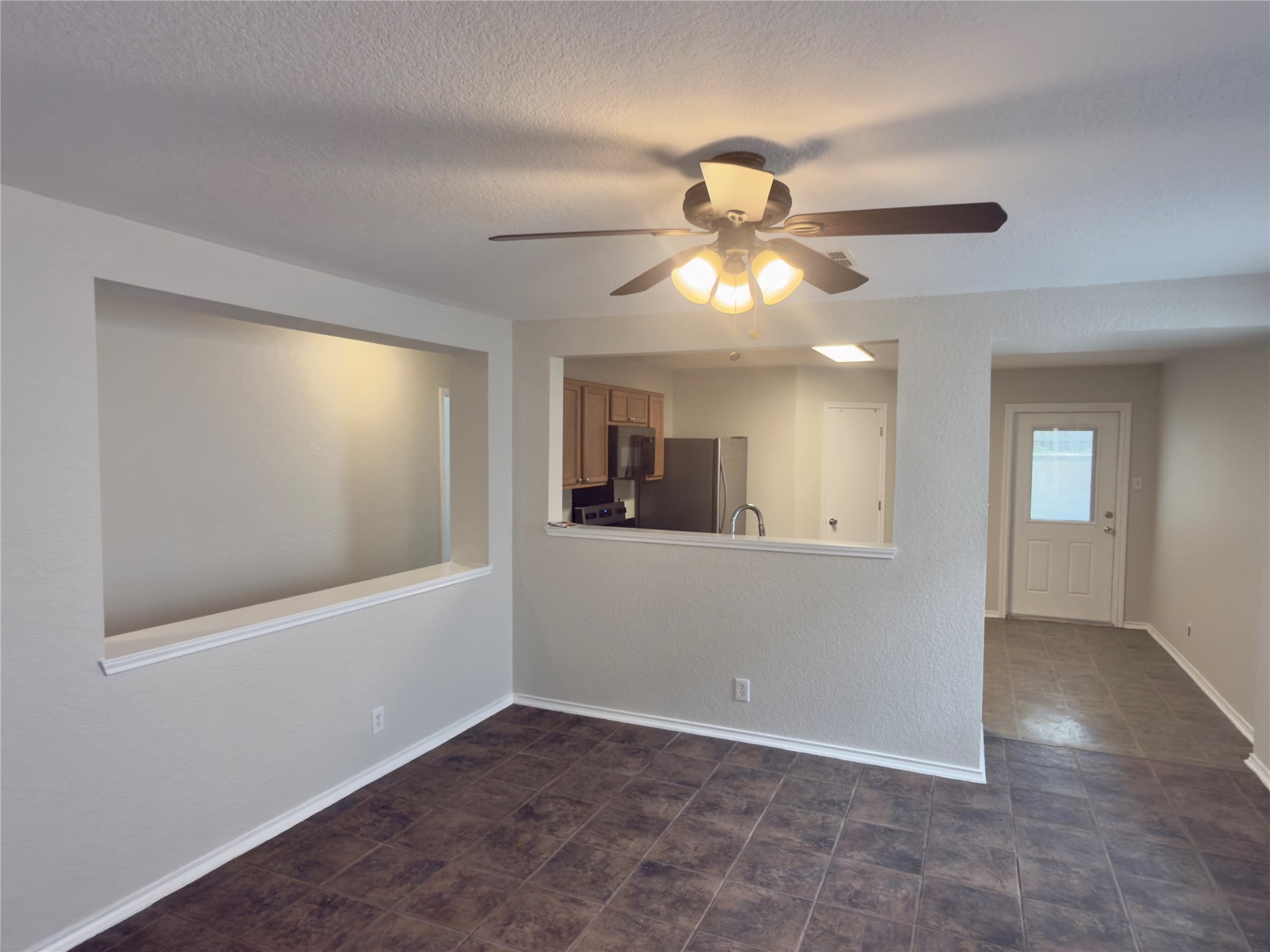 255 Myrtle Street Kyle, TX 78640 - Photo 8 of 31