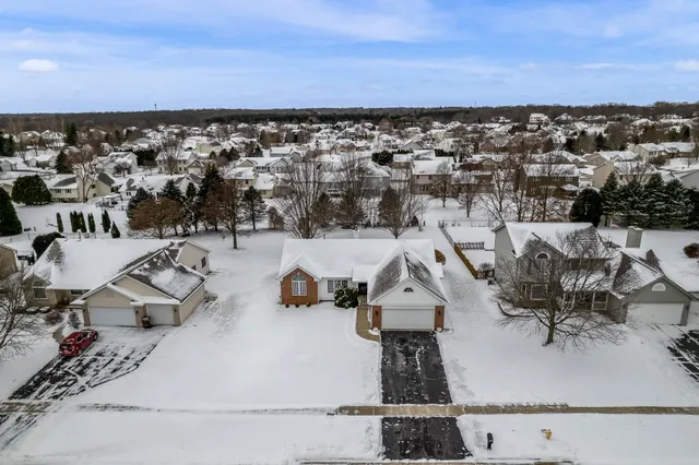 a picture of a bathroom