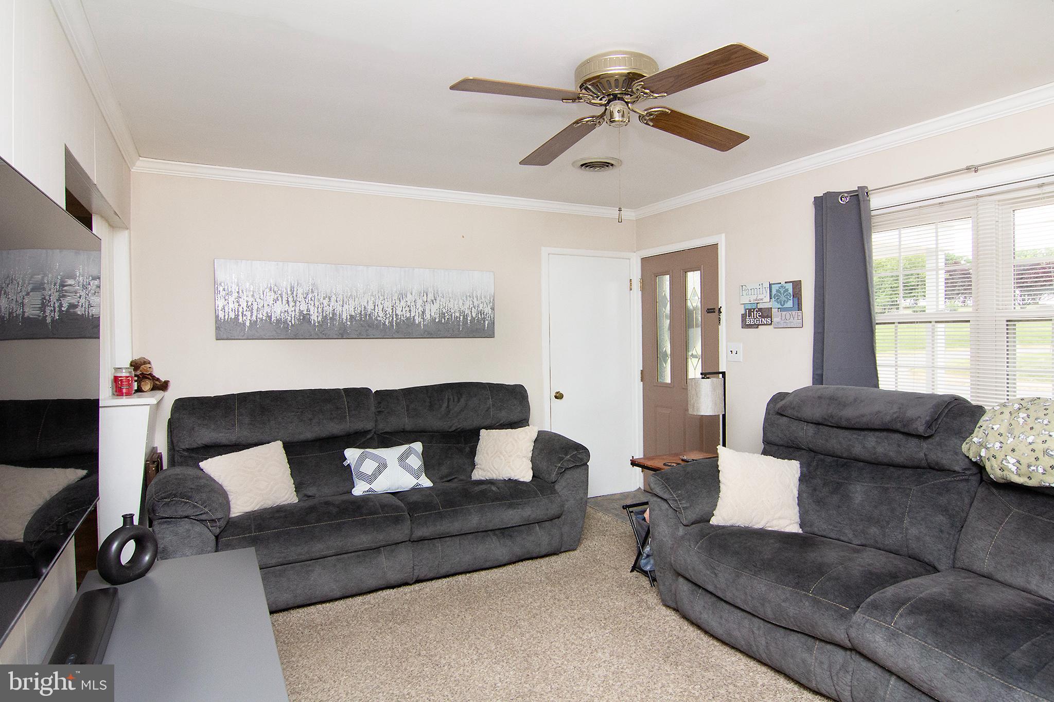 4514 Salem Bottom Road Westminster, MD 21157 - Photo 5 of 46 Gallery Image 5