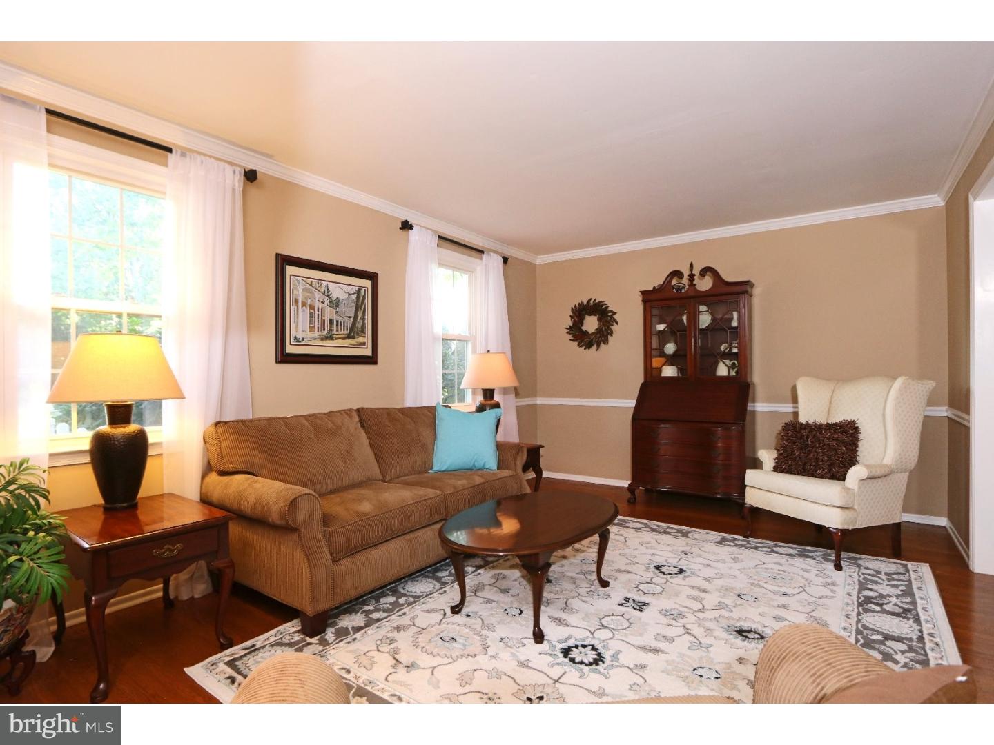 14 Cambridge Road Downingtown, PA 19335 - Photo 4 of 25 Living Room