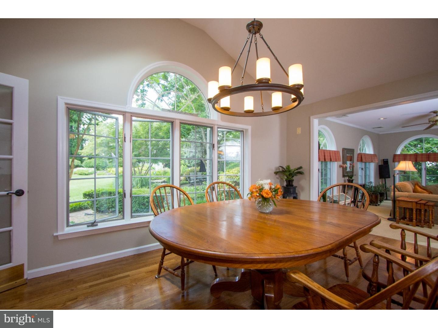 14 Cambridge Road Downingtown, PA 19335 - Photo 8 of 25 Breakfast Room