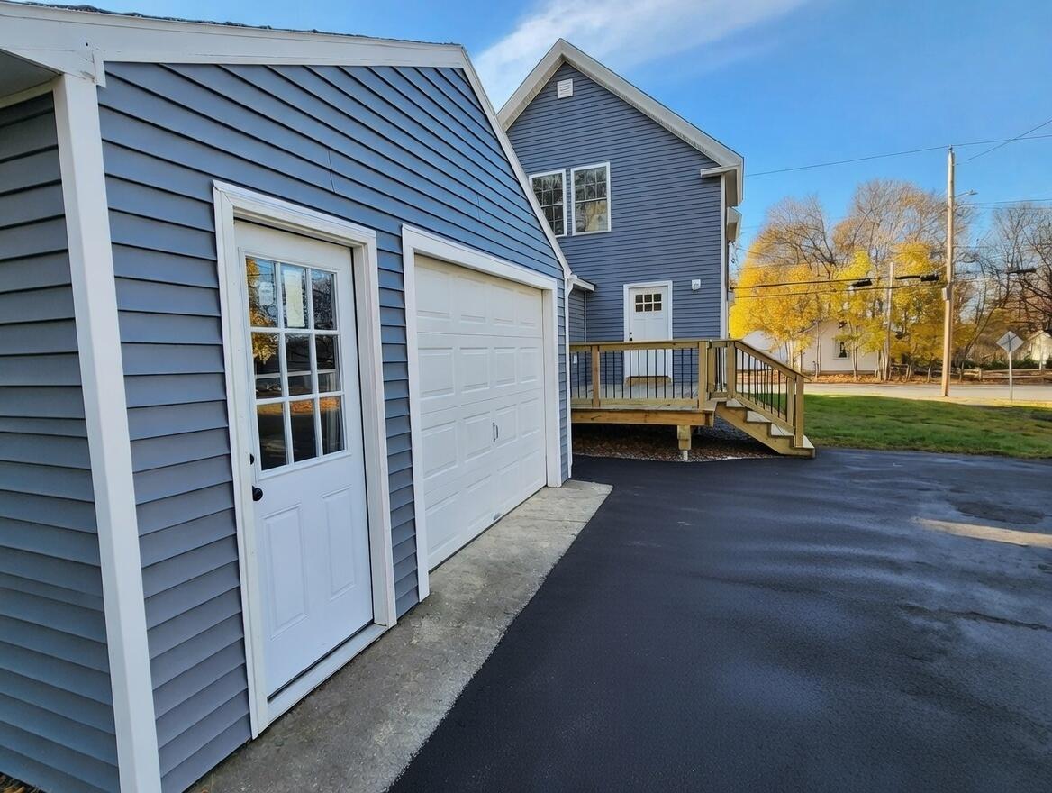 22 14th Street Bangor, ME 04401 - Photo 5 of 26 grok-image-7189e34c-5e92-4e06-b3d3-6164c