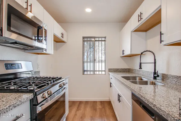 $139,000 | 828 South Langley Avenue, Unit 101, Tucson, AZ 85710