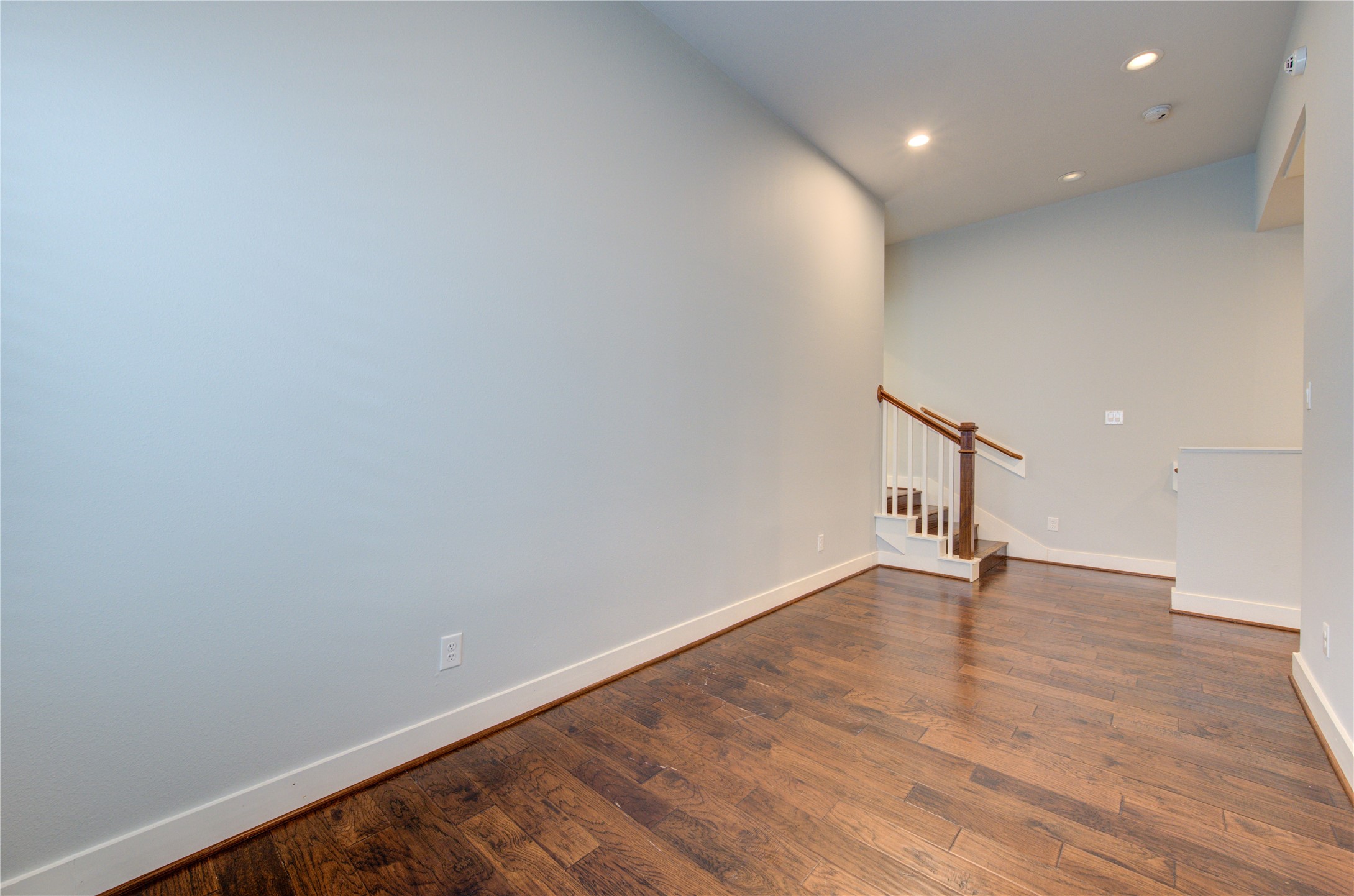 847 Rachel Street, Unit G Houston, TX 77091 - Photo 25 of 42 Study/office room