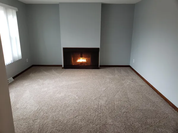 $1,200 | 1391 South Center Road, Saginaw, MI 48638