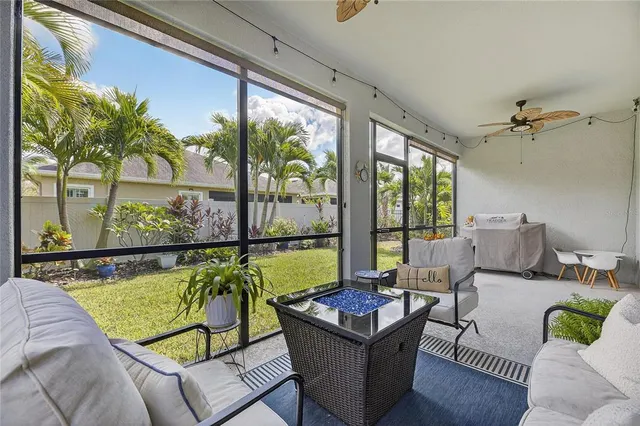 $463,900 | 6313 Sunsail Place, Apollo Beach, FL 33572