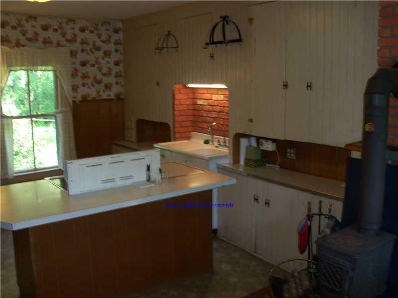 2334 Washington Road Waldoboro, ME 04572 - Photo 5 of 16 Kitchen.