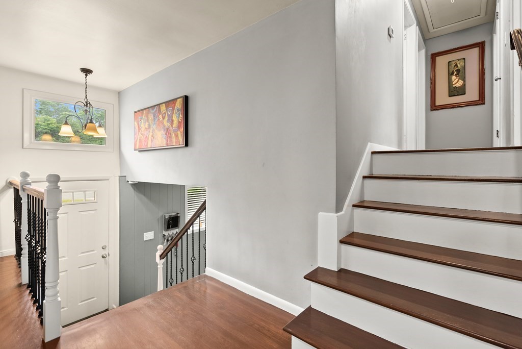 4 Westview Road Framingham, MA 01701 - Photo 10 of 29 Gallery Image 10