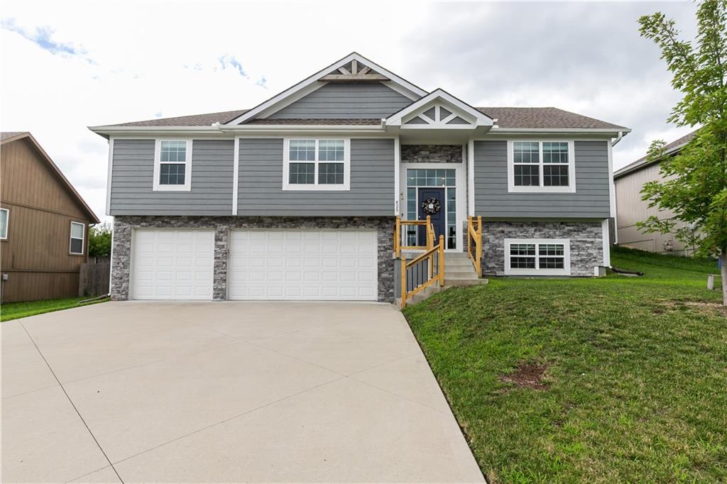 425 Spring Branch Drive Raymore, MO 64083 - Photo 1 of 39 Gallery Image 1